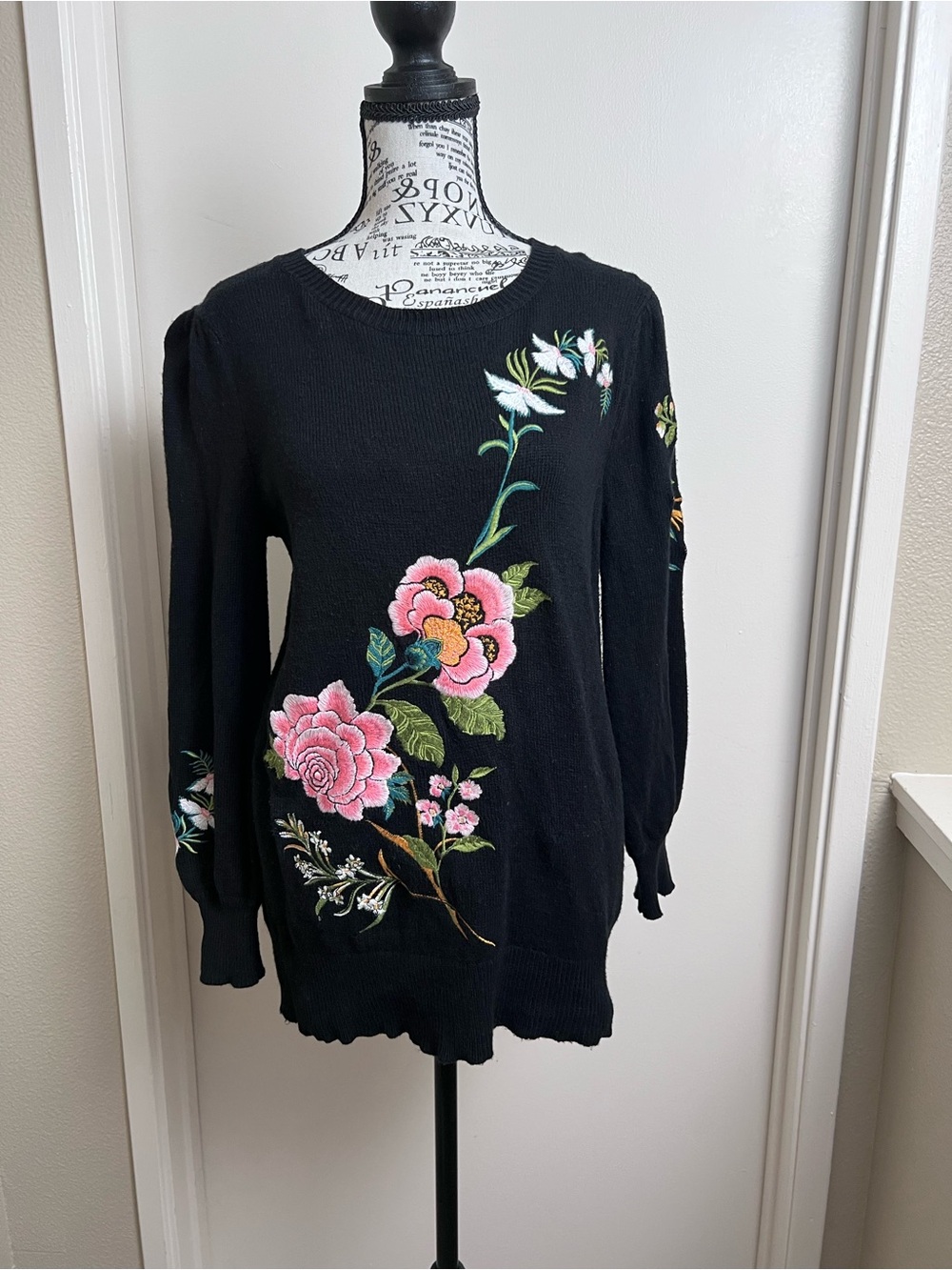 LOFT Black Floral Embroidered Wool Blend Sweater Pullover Size M